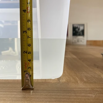 Measuring cake depth with the use of water